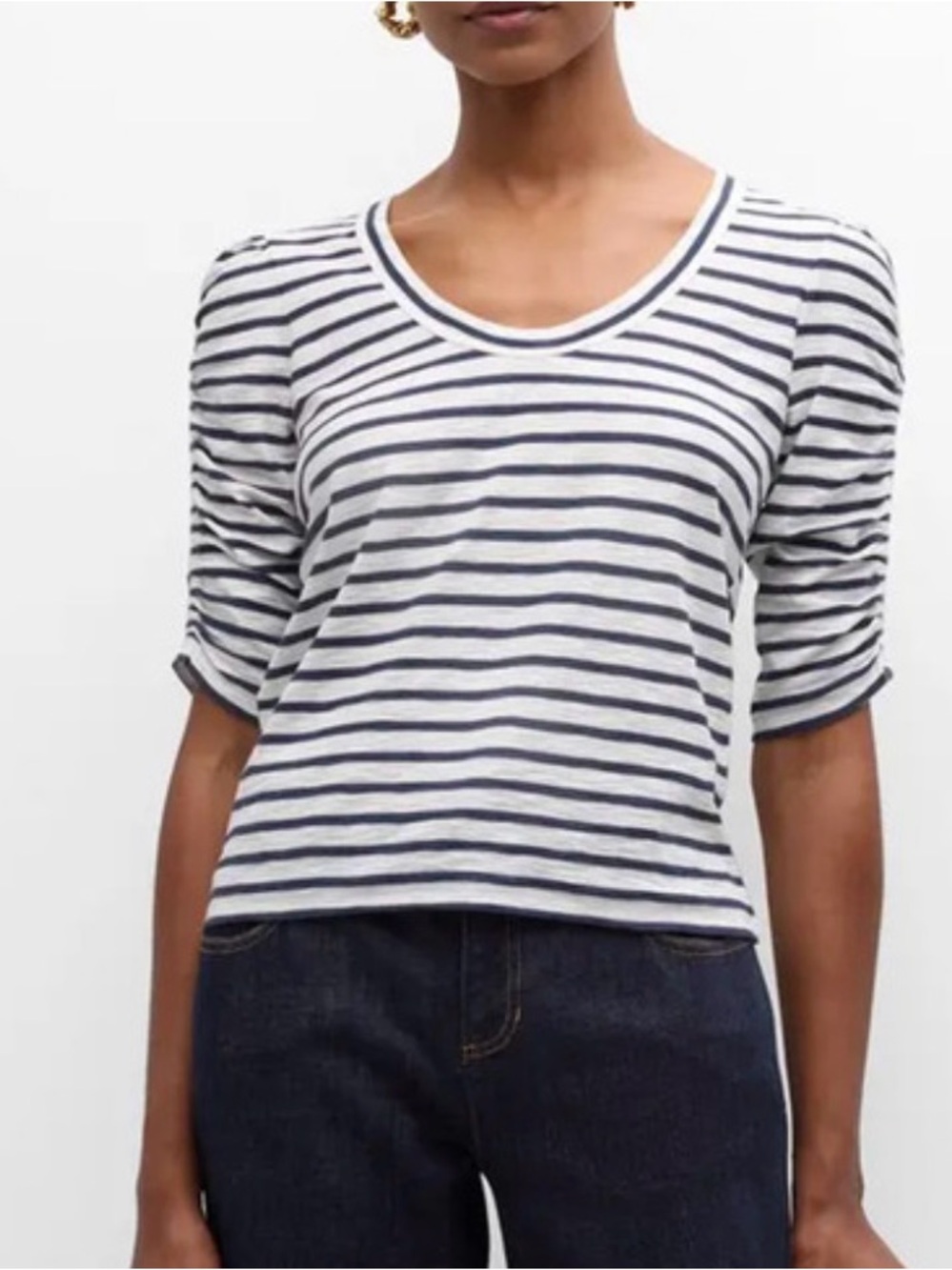 Striped Scoop Neck Long Sleeve Tee in White and Navy